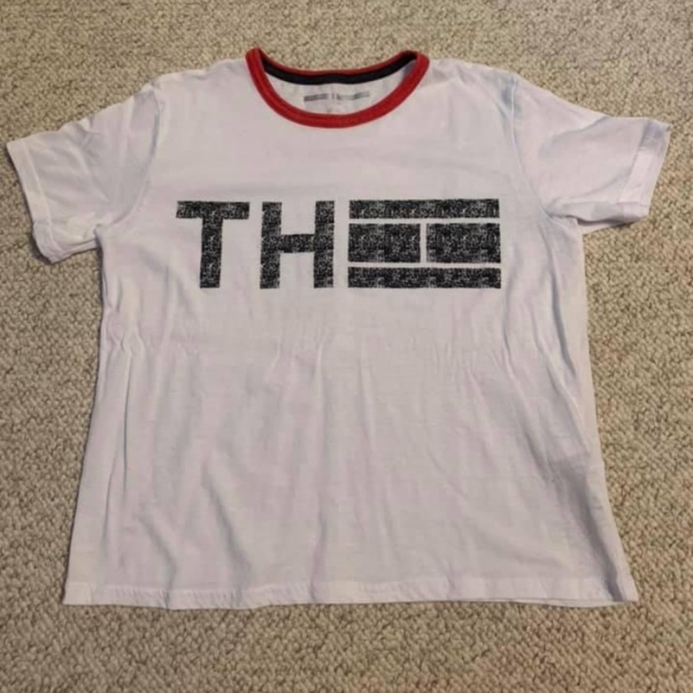 Tommy Hilfiger crop tee